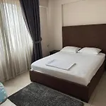 Apartament Skyview &
