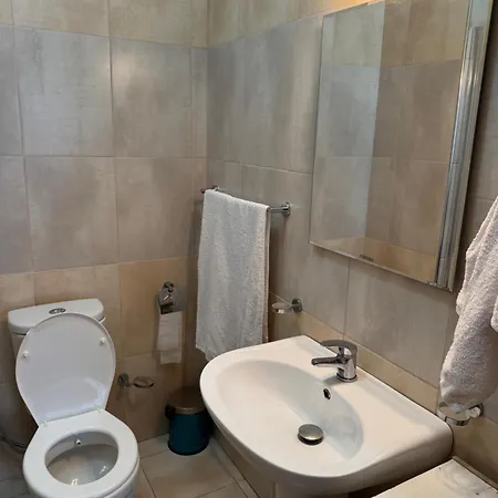 Skyview & Apartman *