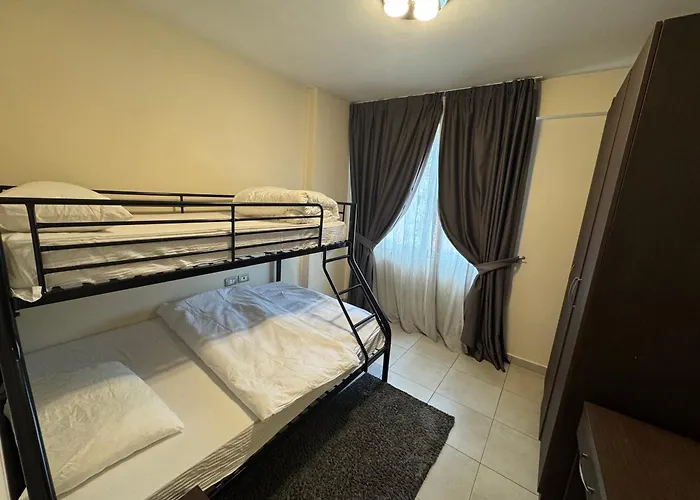 Skyview & ティラナ