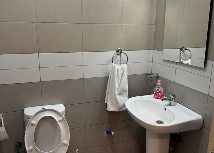 Apartament Skyview & *